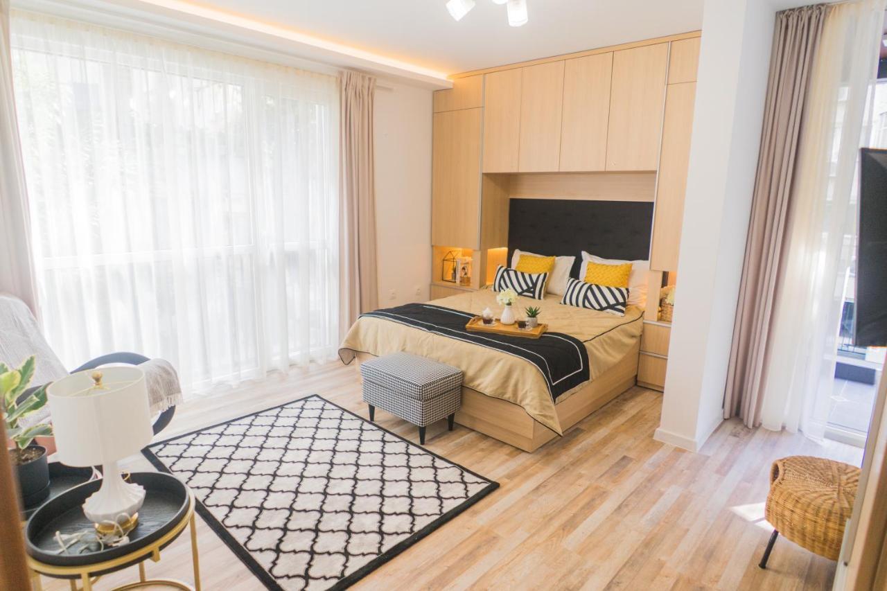 Sevastopol Apartments فارنا المظهر الخارجي الصورة